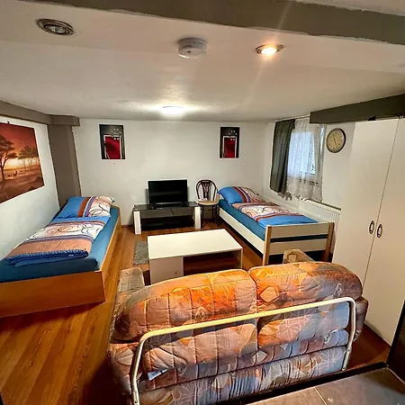 Monteurzimmer Fuer 2 Person - Naehe Do-flughafen *